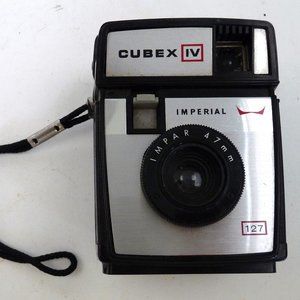 Vintage Imperial CubeX IV 127 camera mid century